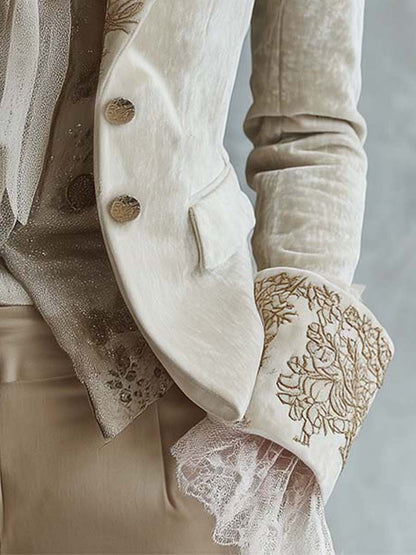 Blazer Donna Sartoriale Beige con Ricami Floreali e Dettagli Decorativi