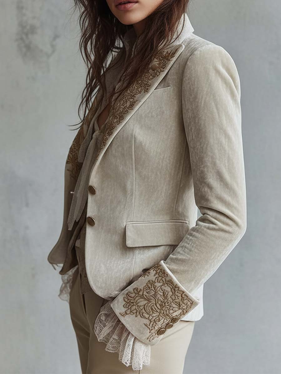 Blazer Donna Sartoriale Beige con Ricami Floreali e Dettagli Decorativi
