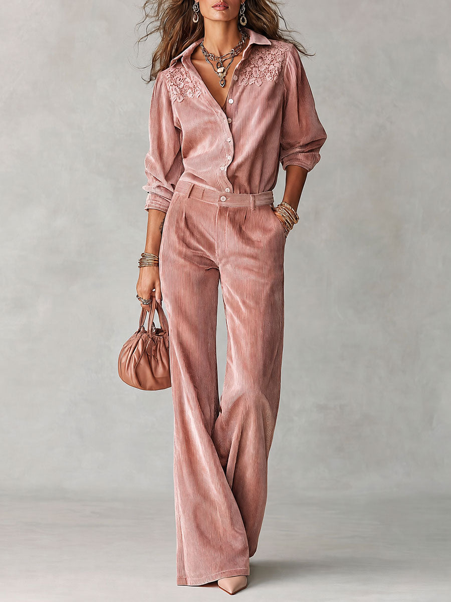 Completo da donna Boho in velluto a coste con camicia in pizzo e pantaloni a gamba larga