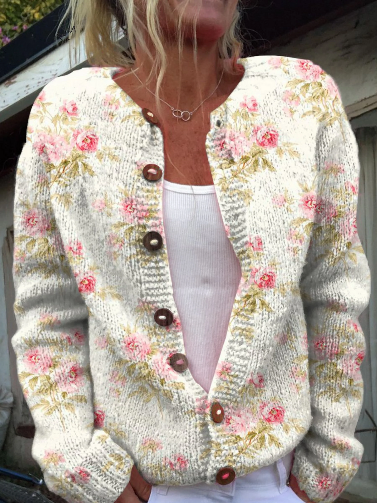 Cardigan Donna in Maglia Crema con Stampa Floreale e Bottoni Decorativi