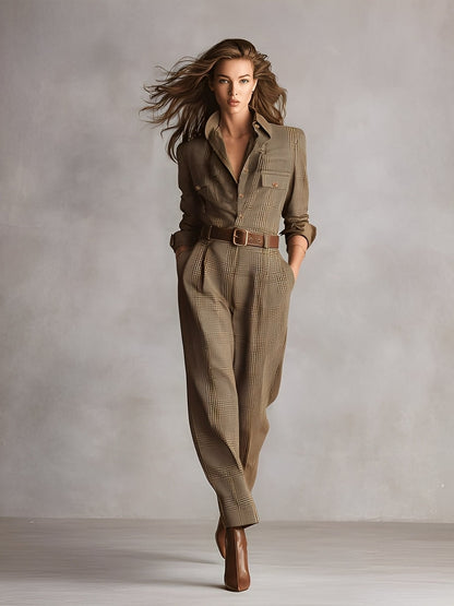 Tuta da donna marrone a quadri in tweed con colletto e gamba larga