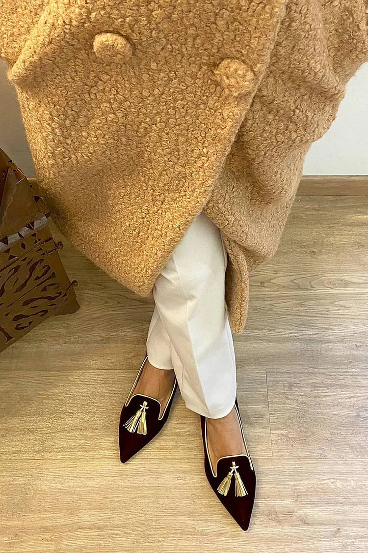 Mocassini Donna a Punta con Nappine Decorative