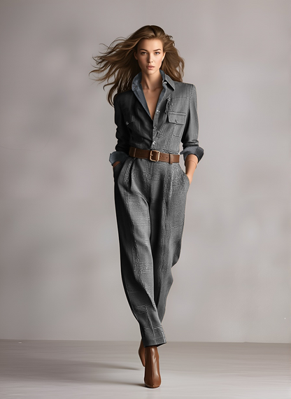 Tuta da donna marrone a quadri in tweed con colletto e gamba larga