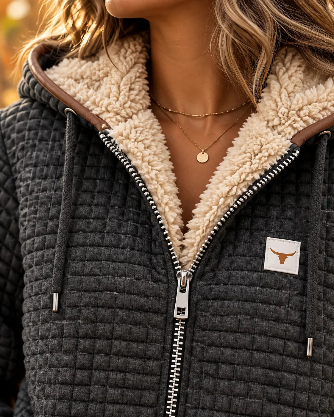 Giacca Donna Imbottita Trapuntata con Cappuccio e Fodera in Sherpa