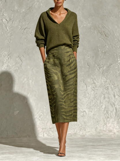 Completo Donna in Maglia Verde Oliva con Gonna Midi a Fantasia Zebrata