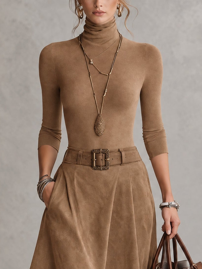 Completo Donna Marrone con Top a Collo Alto e Gonna Asimmetrica in Effetto Scamosciato