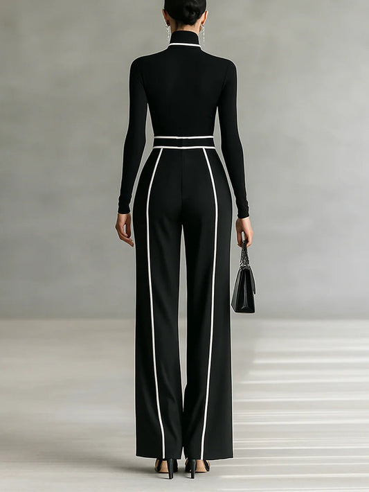 Completo Donna con Top a Collo Alto e Pantaloni a Gamba Larga con Cintura
