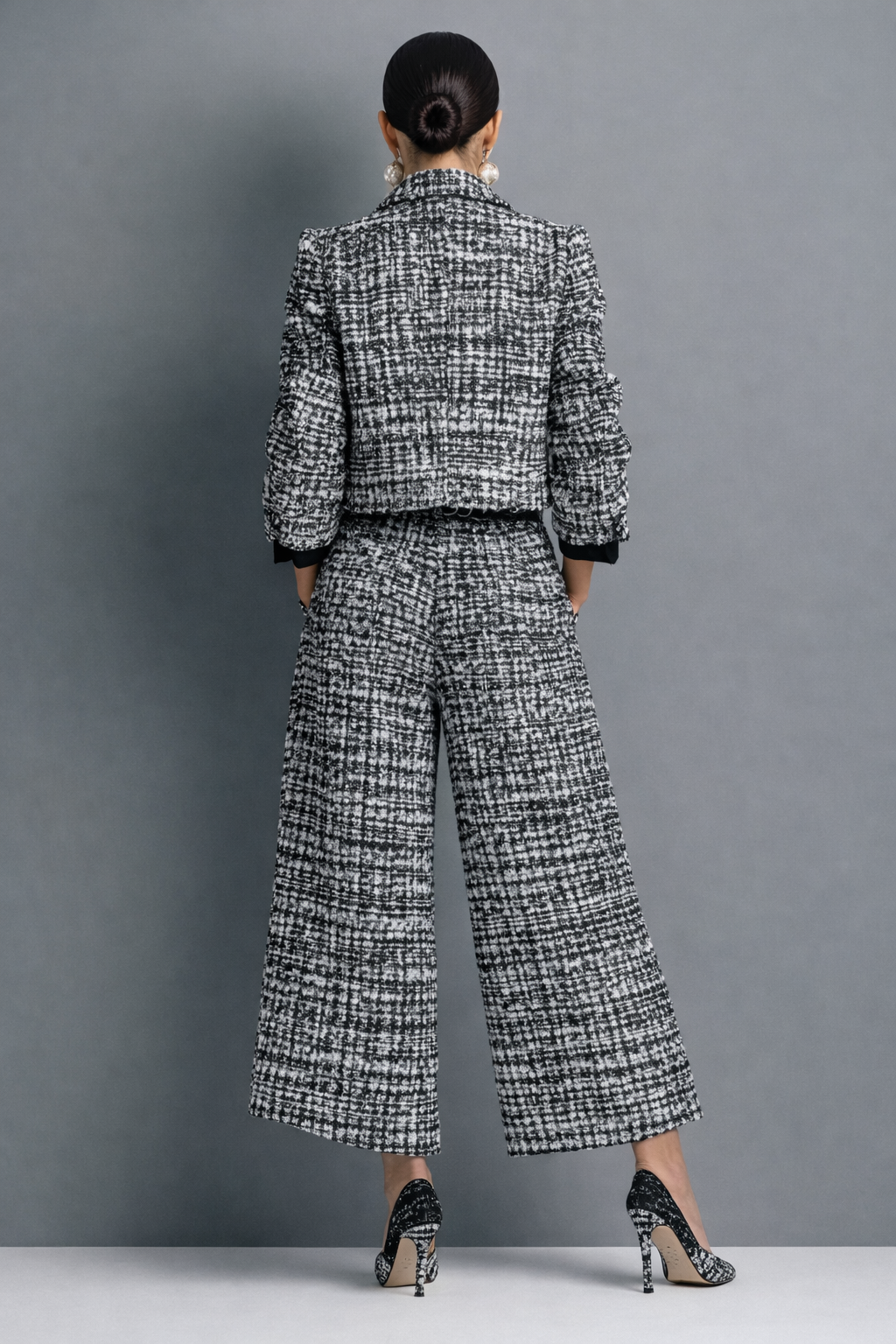 Completo Donna con Blusa e Pantaloni a Gamba Larga