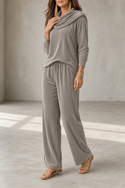 Completo Donna in Velluto con Scollo Drappeggiato e Pantaloni Fluidi