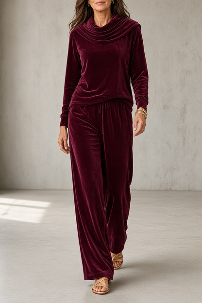 Completo Donna in Velluto con Scollo Drappeggiato e Pantaloni Fluidi